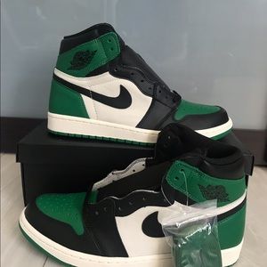 Jordan 1 Pineeeee